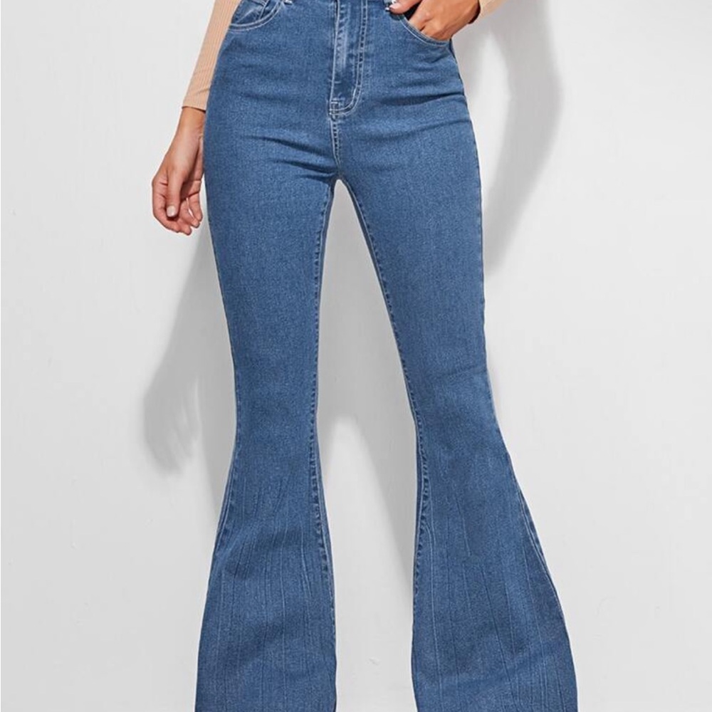 SHEIN Classic Blue Flare Jeans